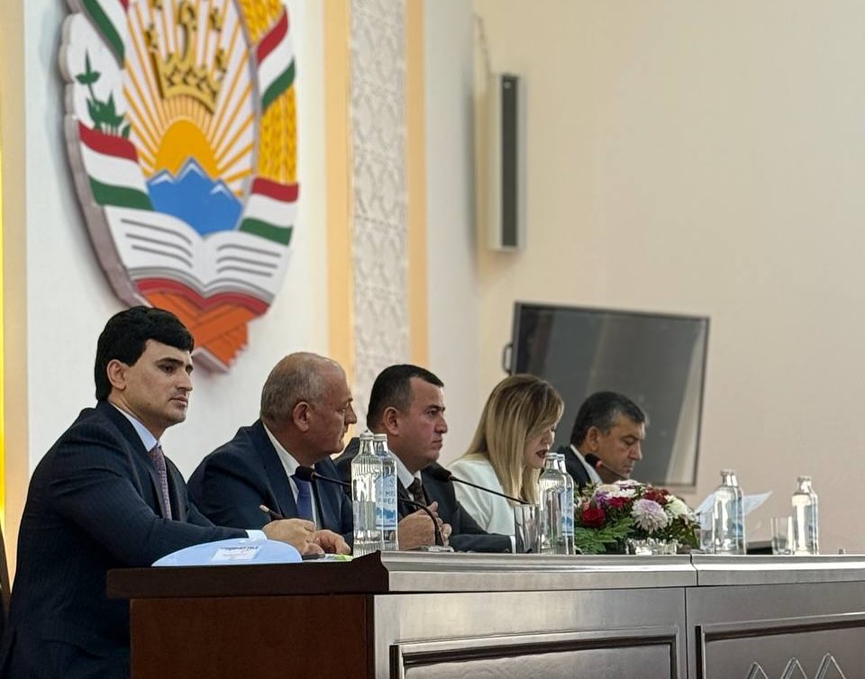 БАРГУЗОРИИ СЕМИНАР-МАШВАРАТ ВОБАСТА БА РУШДИ СОҲИБКОРИВУ САРМОЯГУЗОРӢ